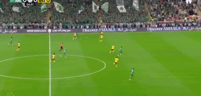 第7分钟，加莱诺横传，伊万-托尼门前轻松推射破门，吉达国民1-0领先